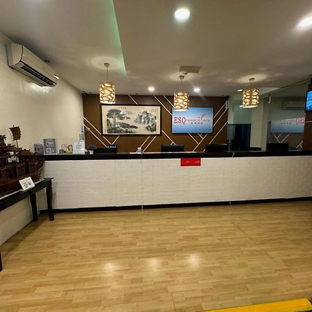 Alia Express Ferringhi Hotel Batu Feringgi Exterior foto