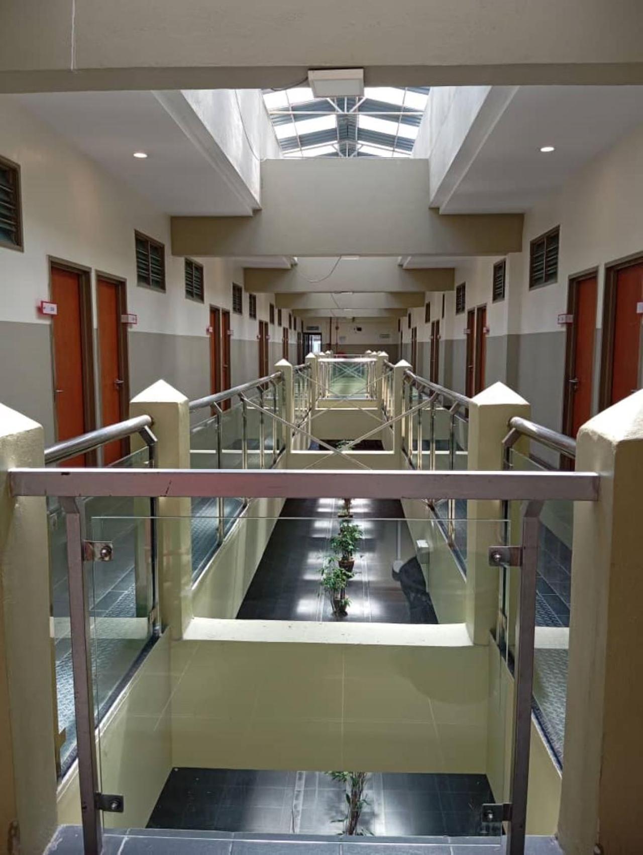 Alia Express Ferringhi Hotel Batu Feringgi Exterior foto
